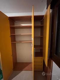 Armadio tre ante con cassetti 