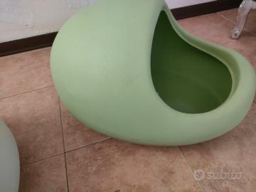 Lettino ovoidale verde 