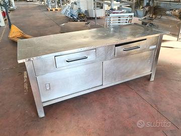 tavolo armadiato con sgocciolatoio cassetti usato