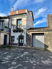 Casa Indipendente - Linguaglossa