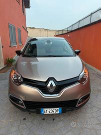 Renalut captur R-link 2015