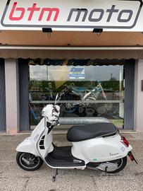 VESPA 300 GTS SUPER