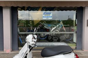 VESPA 300 GTS SUPER