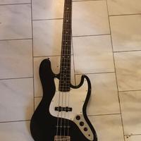 Basso elettrico 4 corde jazz bass Eko, nero