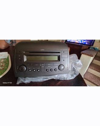 Stereo Lancia Y e Stereo Sony