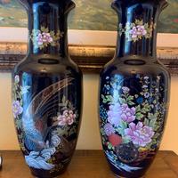 Coppia di vasi in porcellana giapponese