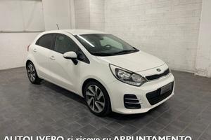 KIA Rio 1.1 CRDi 5p. Cool-NAVI-CAMERA-E6