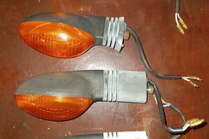 frecce specchietti ducati Monster 620 dark