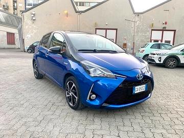 Toyota Yaris 1.5 Hybrid 5 porte Lounge Blue garanz