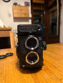 Yashica Mat 124 G