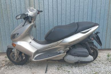moto scooter 125 4 tempi
