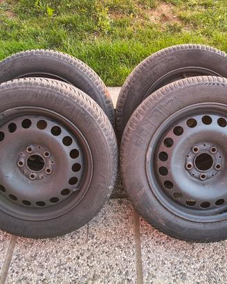 Cerchi acciaio 16 pollici + gomme invernali 205/55