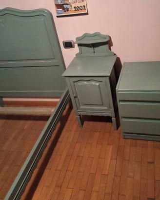 Letto singolo antico