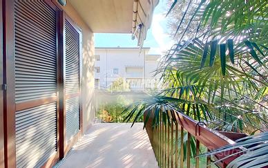 Ampio trilocale con cucina abitabile, zona San Roc