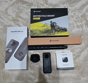 Insta360 ONE X2 + Kit Moto + microSD 64GB USATA 