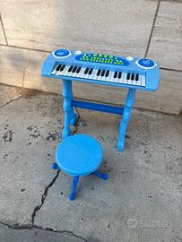 pianoforte giocattolo