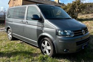 VolksWagen T5 2011