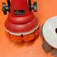 lavapavimenti motor scrubber ms2000