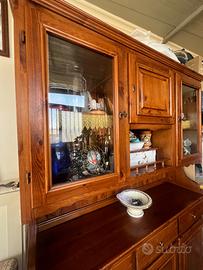 Credenza classica in legno