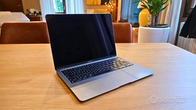 MacBook Air M1 8GB di RAM e 256 GB di SSD
