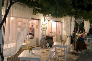 Ristorante , osteria , bar, piadineria