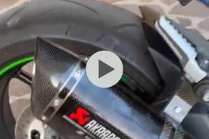 Terminale Akrapovic z 900