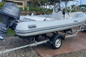 Gomme G48 con motore Yamaha 40 cv