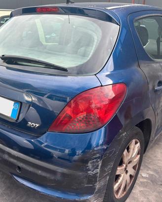 PEUGEOT 207 per ricambi usati