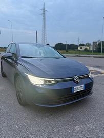 Golf VIII etsi ibrida/benzina 131CV