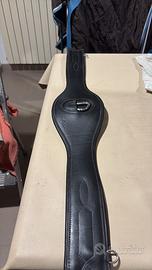 Sottopancia nero in cuoio