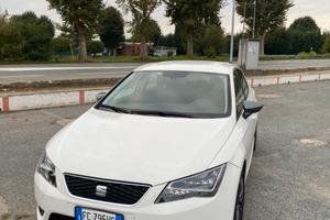 SEAT Leon 1.6 TDI Connect 1/2016