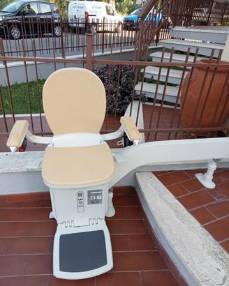 poltroncina montascale disabili