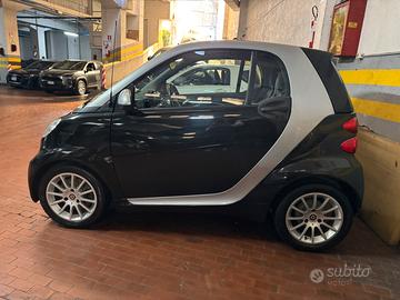 Smart  1000 MHD 71cv privato vende