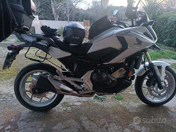 HONDA CN 750x ABS 2016