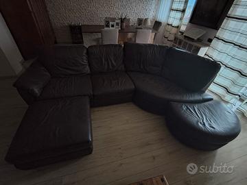 divano in pelle 