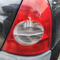 RENAULT CLIO 2004 - STOP POSTERIORE DESTRO