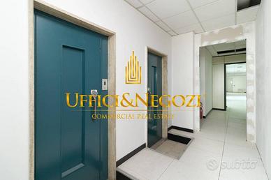 Immobile di 430 m² con più di 5 locali a Milano