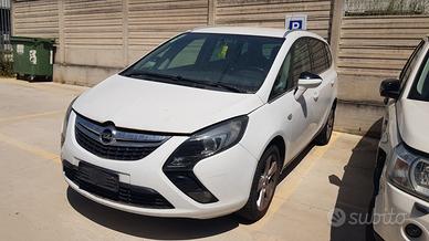 Opel Zafira Tourer cosmo 1.6cc Turbo metano 2014 