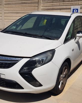 Opel Zafira Tourer cosmo 1.6cc Turbo metano 2014 