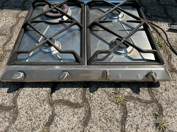 Piano cottura 4 fuochi Smeg