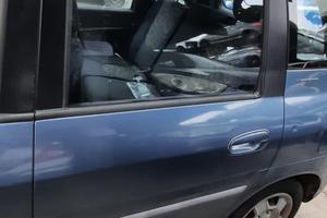 HYUNDAI MATRIX 2002 - PORTA POSTERIORE SINISTRO