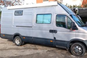 Camper iveco daily furgone