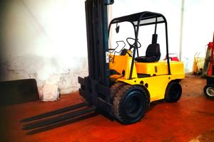 CARRELLO ELEVATORE MULETTO FIAT OM DIESEL 50 QT TO