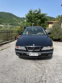 BMW 525
