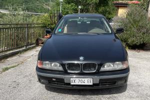 BMW 525