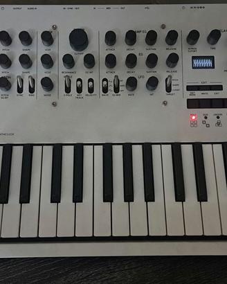 Korg Minilogue - Sintetizzatore