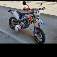 Motard Hm125 4t derapage