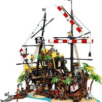 LEGO 21322 - Pirates of Barracuda Bay
