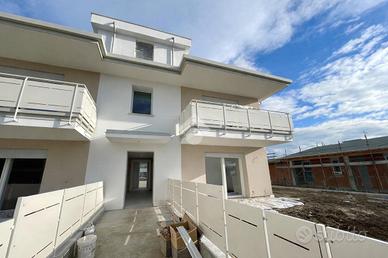 3 LOCALI A DESENZANO DEL GARDA