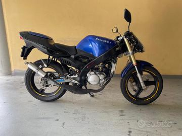 Moto  peugeot  50 xr6